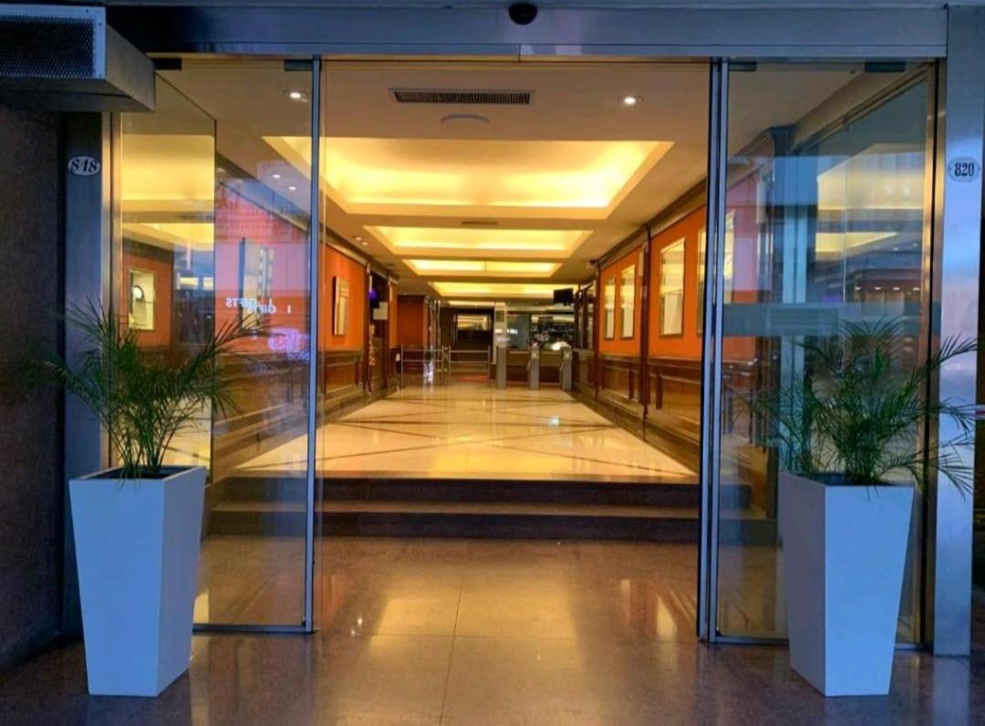 Obelisco Apart Hotel บัวโนสไอเรส ภายนอก รูปภาพ